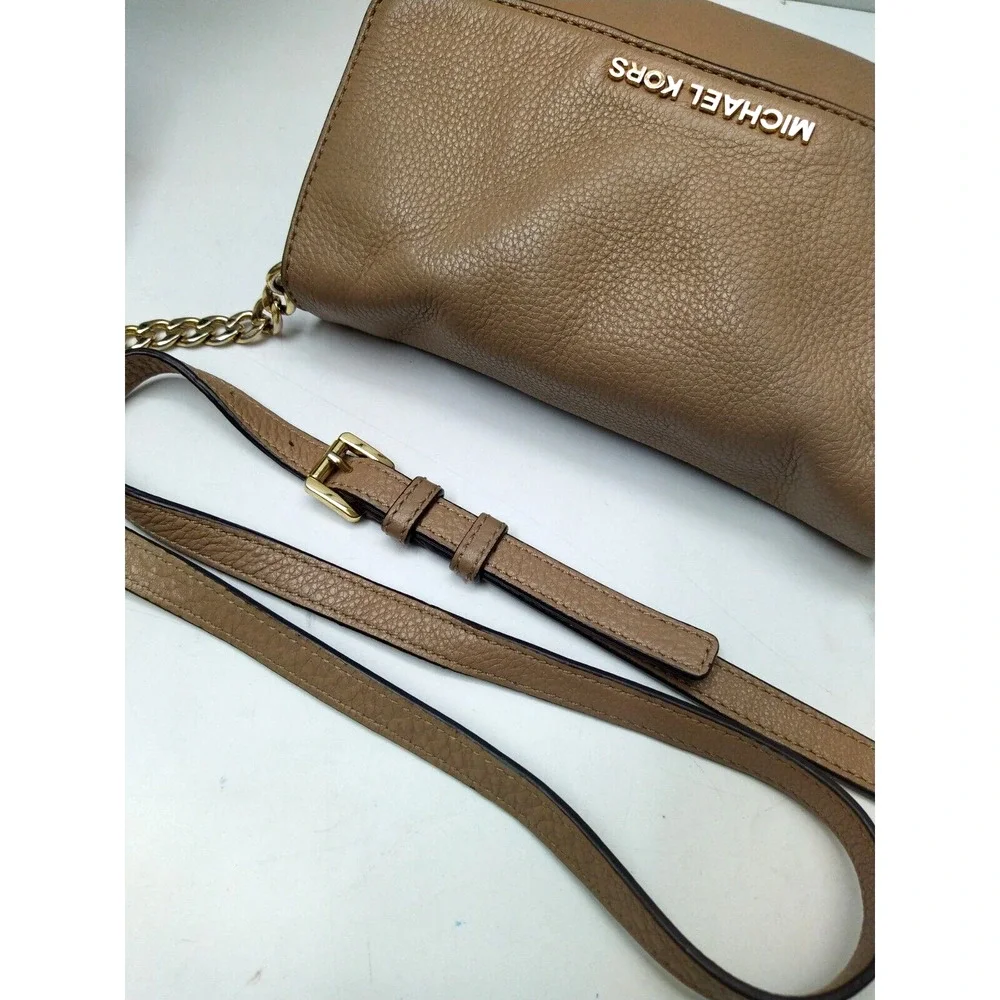 Michael Kors Brown Leather Chain Strap Zip Pockets Credit Card Crossbody Bag